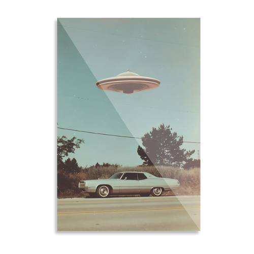 Retro bil og UFO