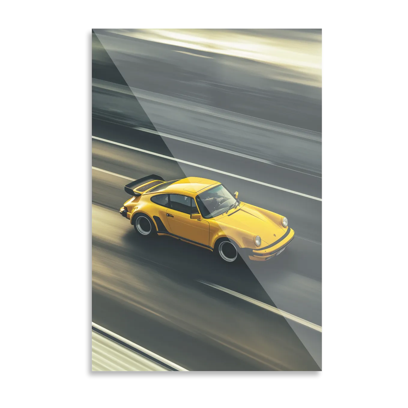 Gul Porsche i fuld fart