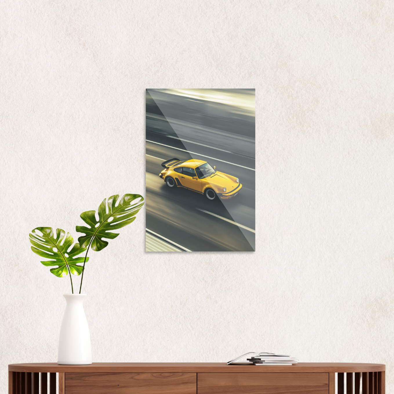 Gul Porsche i fuld fart