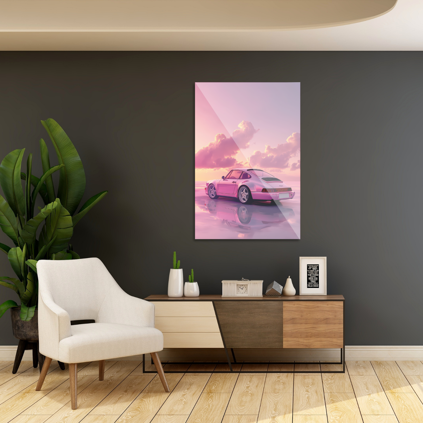 Lyserød Porsche i solnedgang