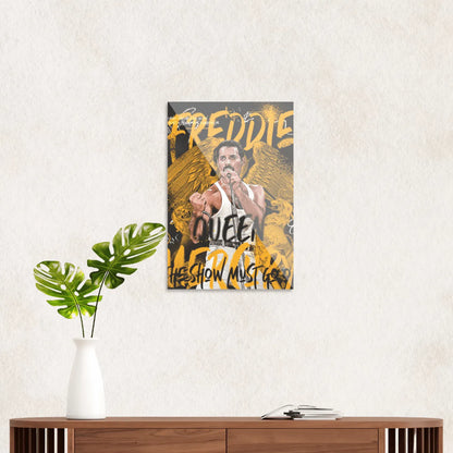 Freddie Mercury "The show must go on"